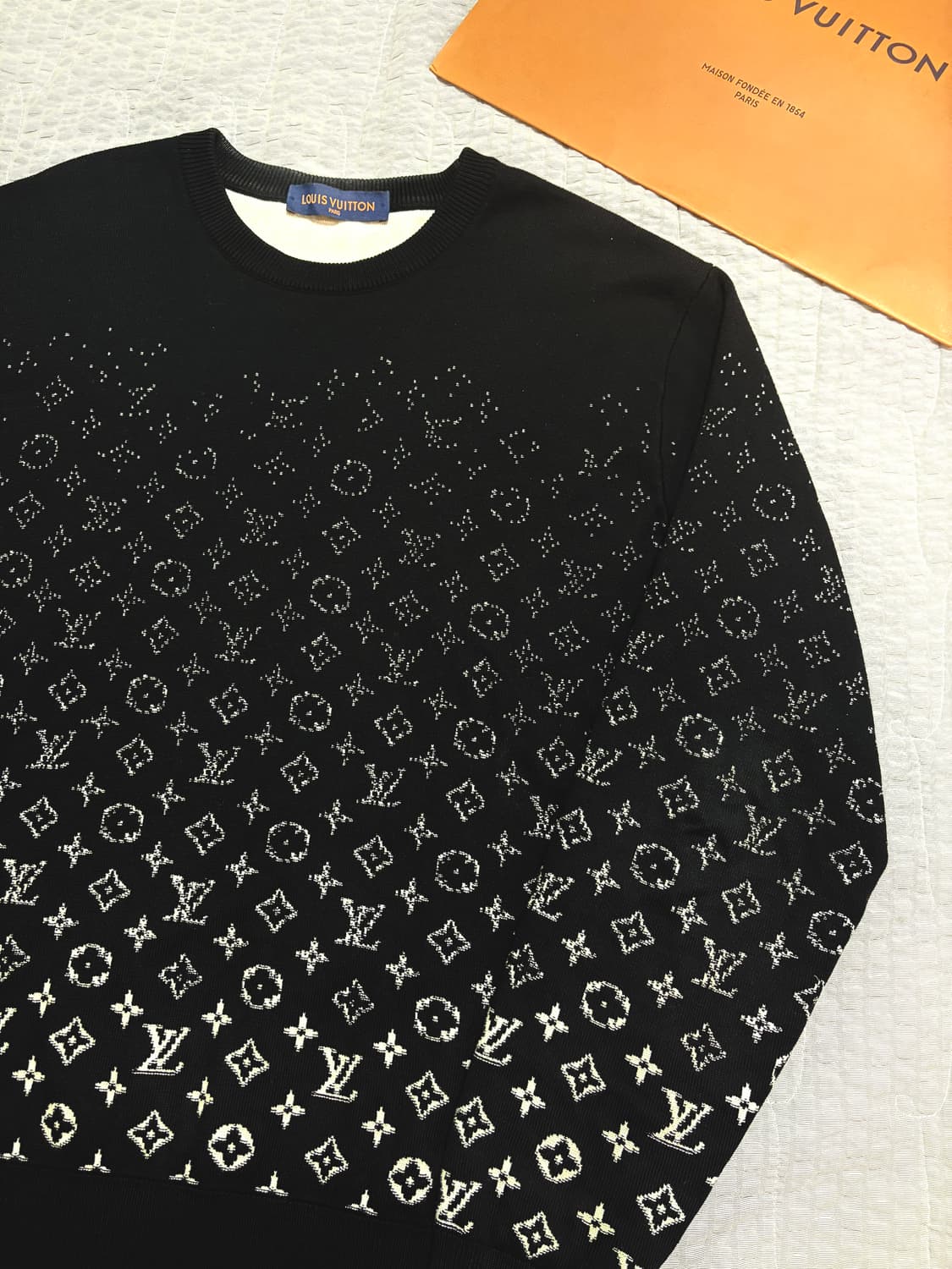 루이비통 그라디언트 니트 상품이미지2