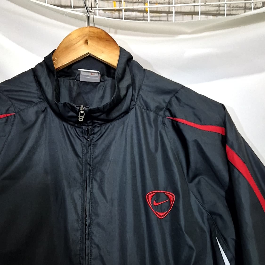 Nike 나이키 자수 로고 바람막이 상품이미지2