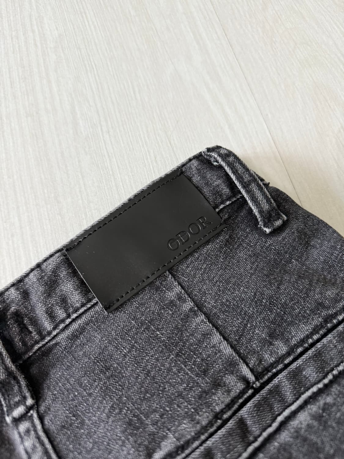 오도어 카고 부츠컷 흑청팬츠 상품이미지4