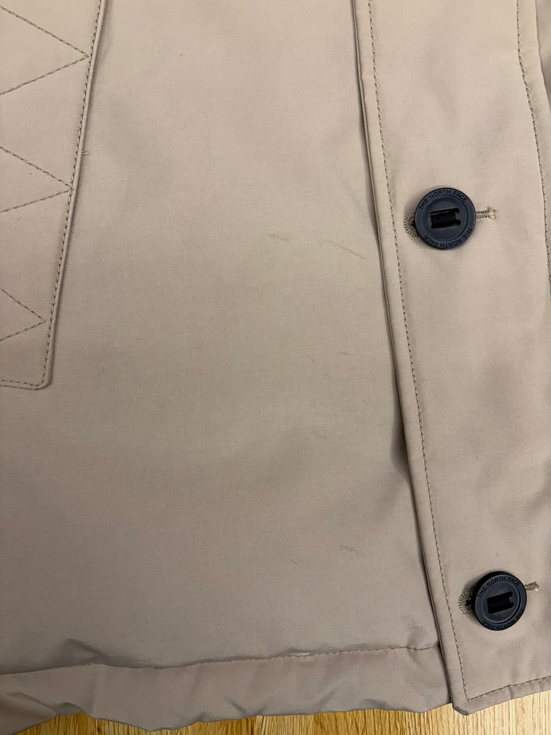 [95] 노스페이스 베이지색 패딩 상품이미지3