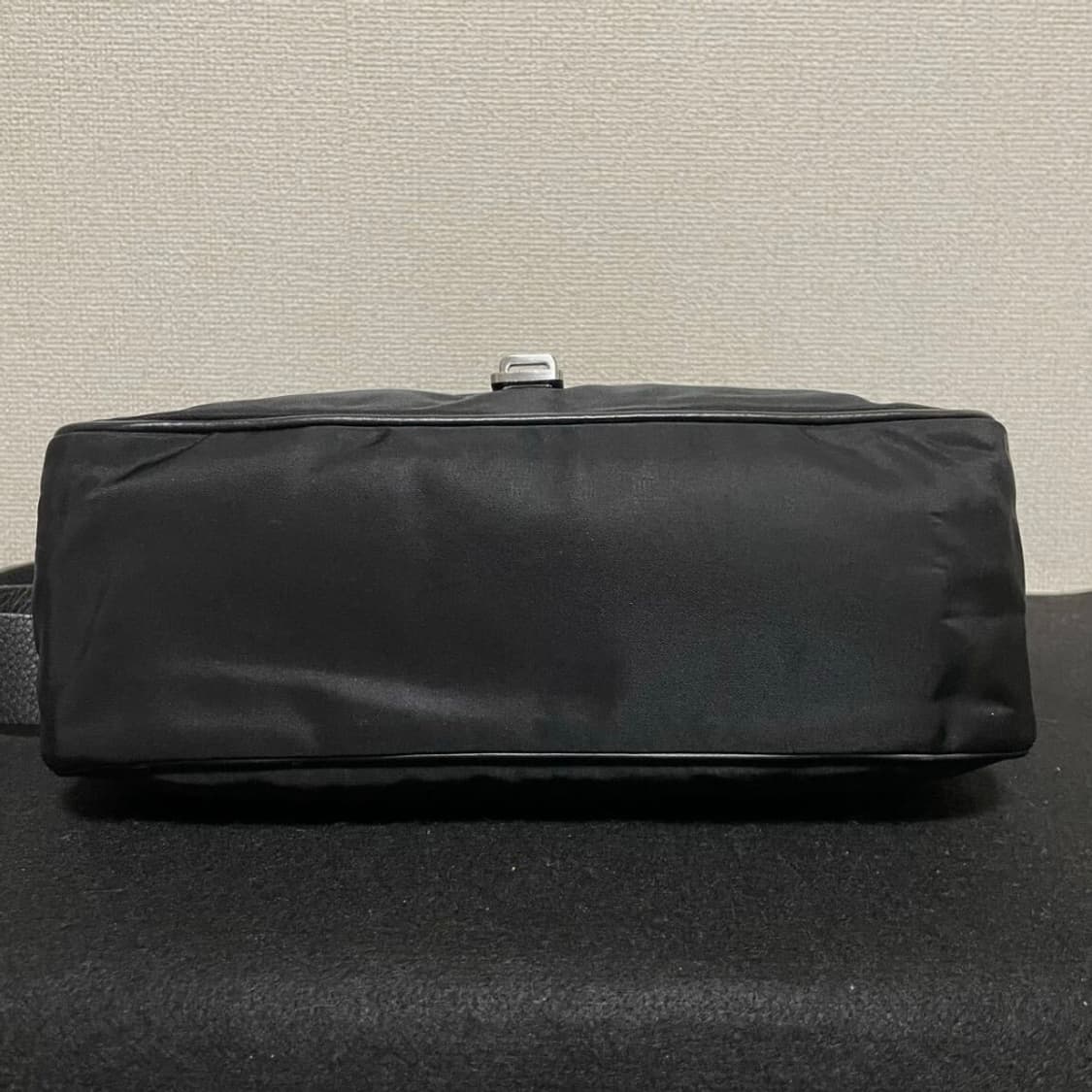 정품 프라다 빈티지 포코노 은장 사이드로고 호보백 숄더백 상품이미지4