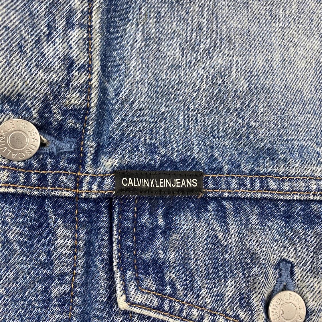 C.K 켈빈클라인 패치워크 디스트로이드 데님 트러커 자켓 (105) 상품이미지3