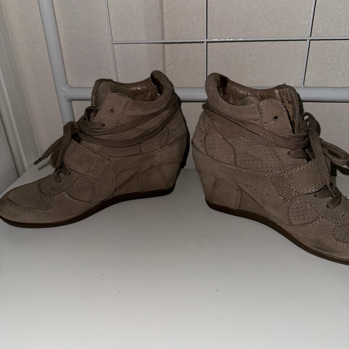 Ash 하이탑 베이지 스니커즈 38  상품이미지4