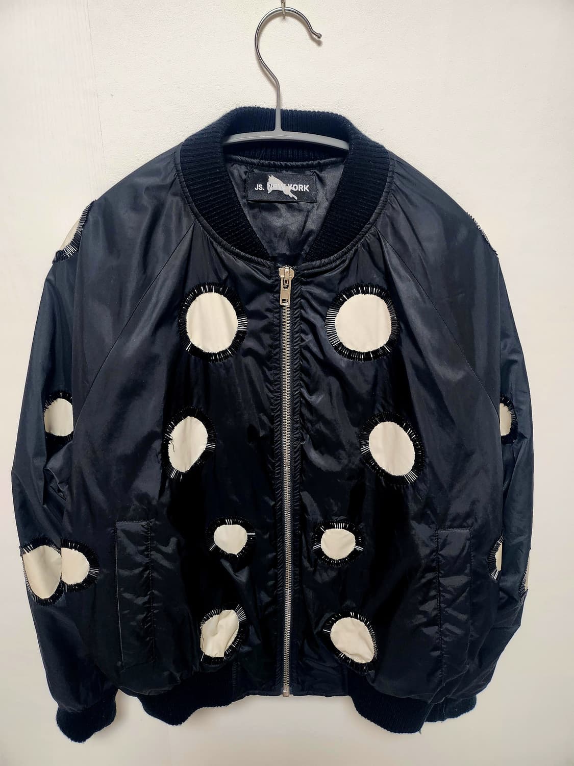 JS. NEW YORK 브랜드의 블랙 봄버 자켓 상품이미지3