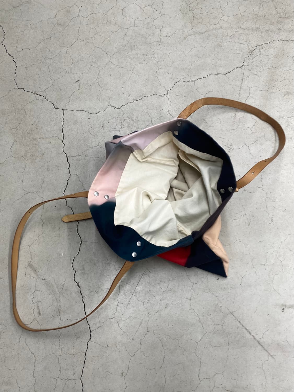 카즈유키 쿠마가이 어태치먼트 토트 백 상품이미지5