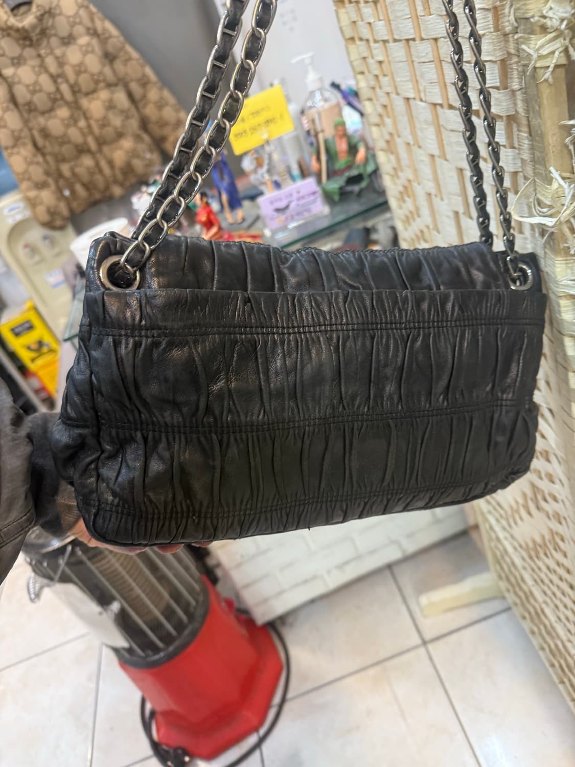 정품 프라다 고프레 나파 체인 숄더백 팝니다 상품이미지4