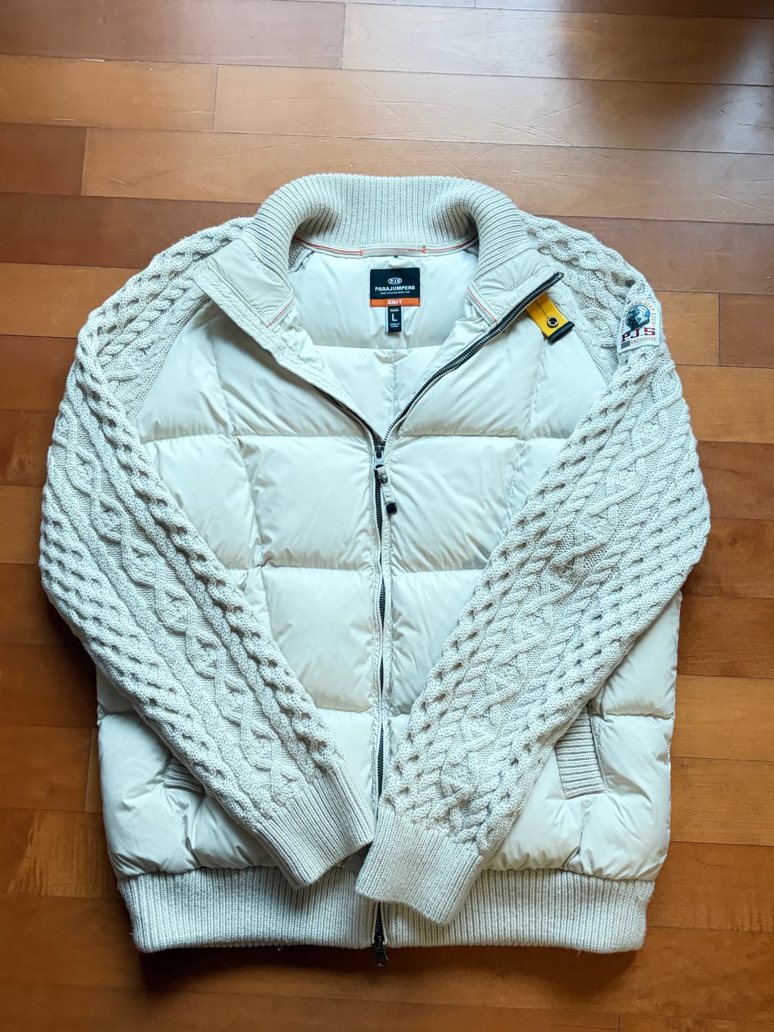 {유일 매물} 파라점퍼스 경량 패딩 L 상품이미지2