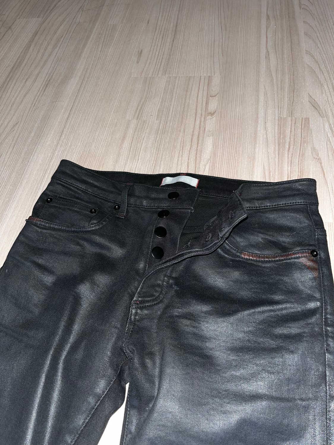 언더마이카 블랙 맘바 슬림 핏 레드 스티치 코팅 진 상품이미지2