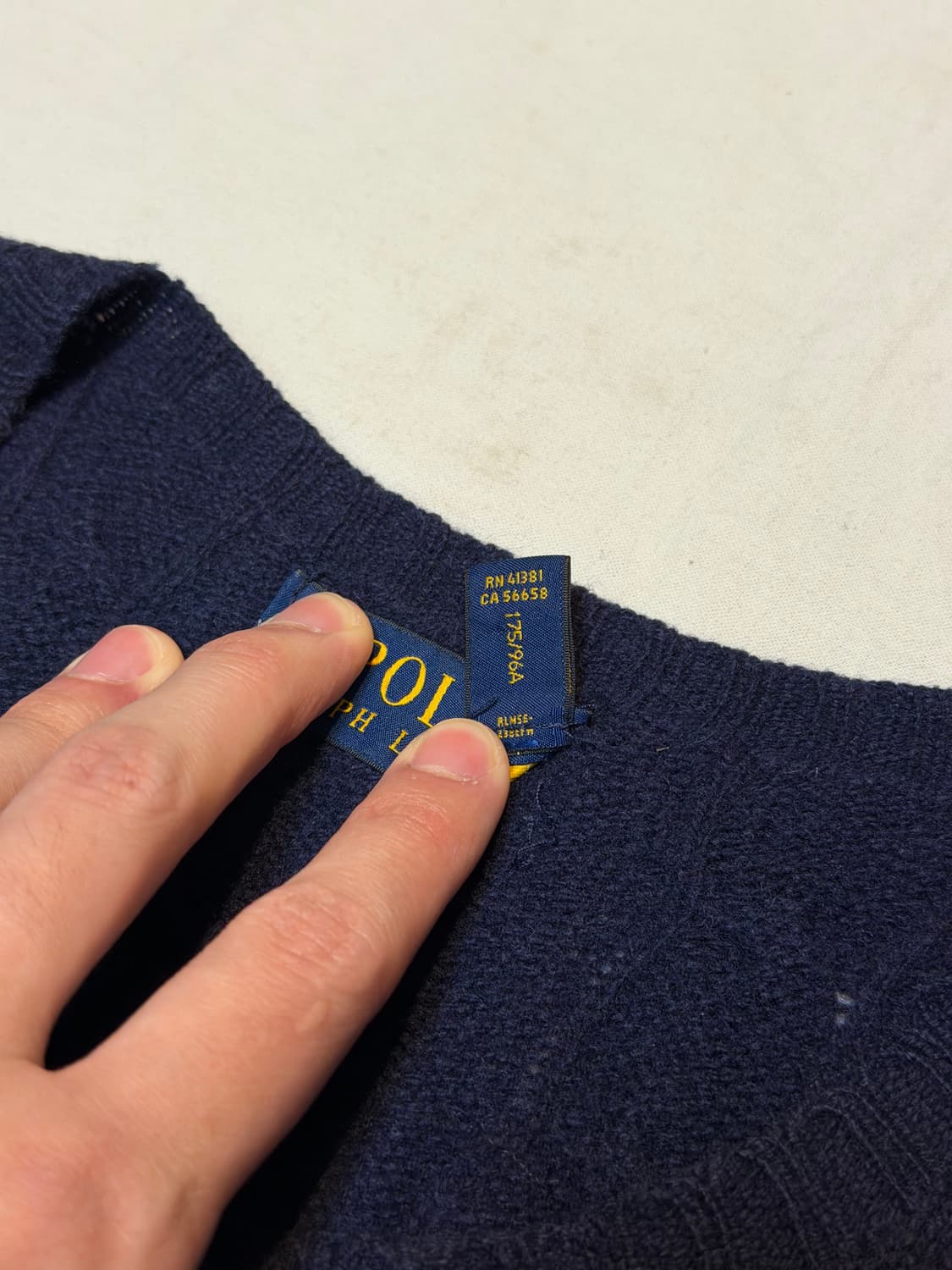 폴로 랄프로렌 캐시미어 울 꽈배기 케이블 니트 네이비 상품이미지3