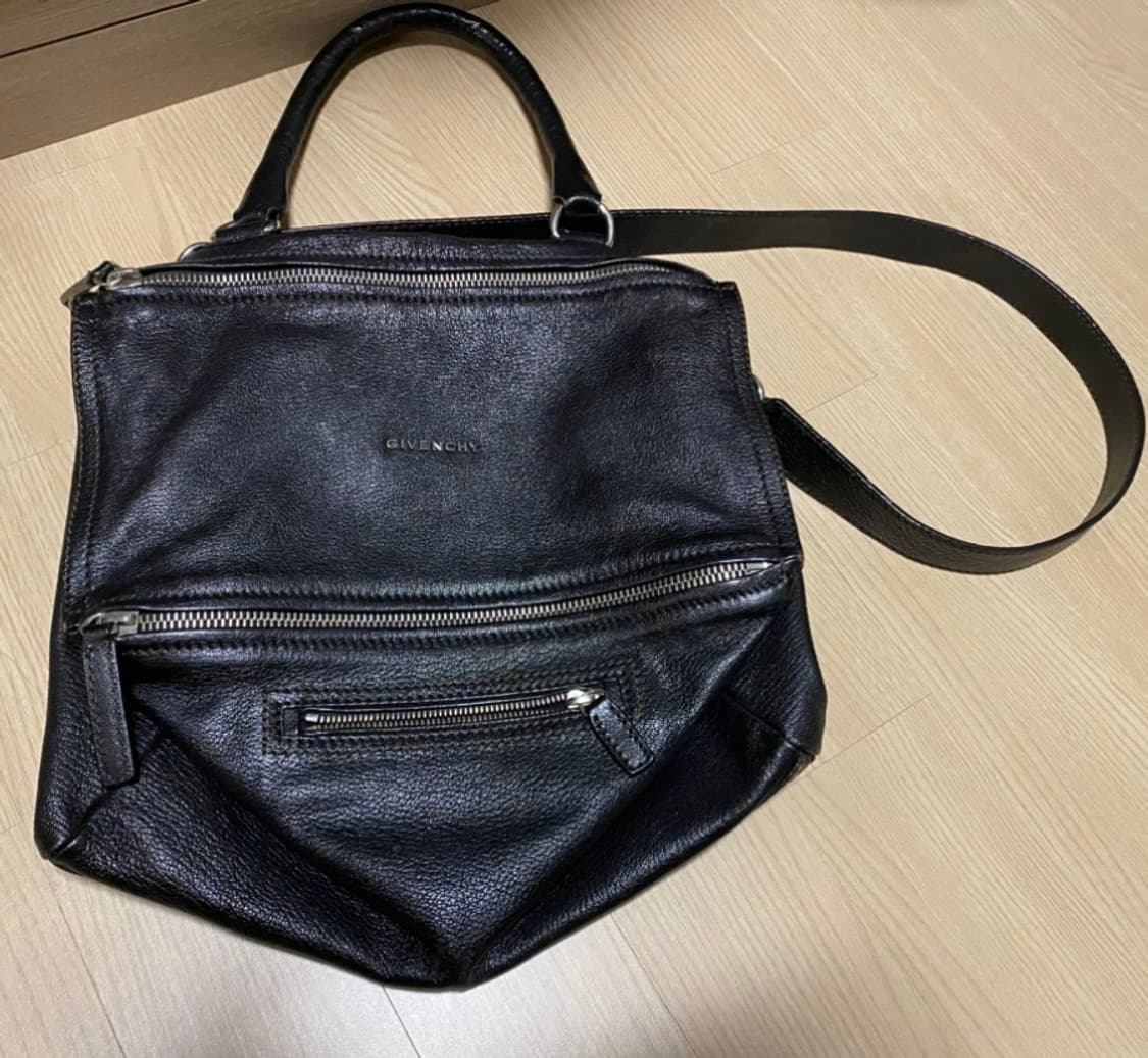 지방시 판도라백 미듐 블랙 상품이미지4