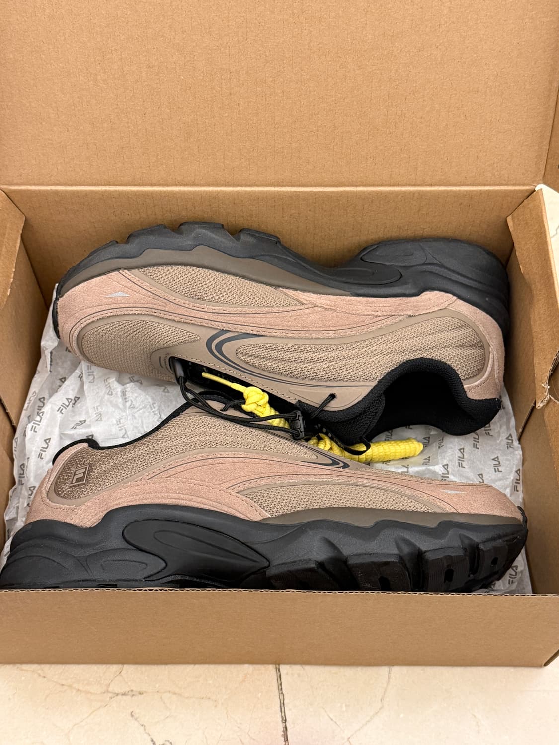 휠라 PANTERA 에샤페 브라운 운동화 235mm 새상품 상품이미지1