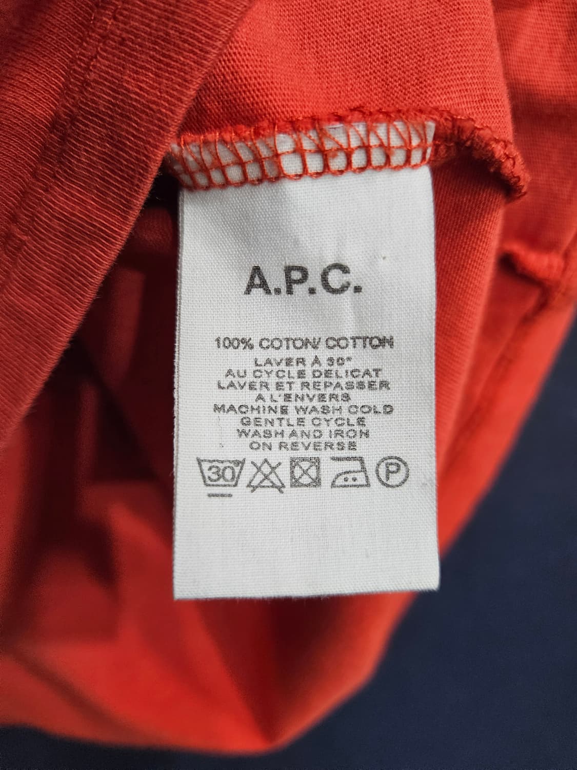 A.P.C 아페쎄 프린팅 다크레드 남성 슬림핏 100 크롭 반팔티  상품이미지7