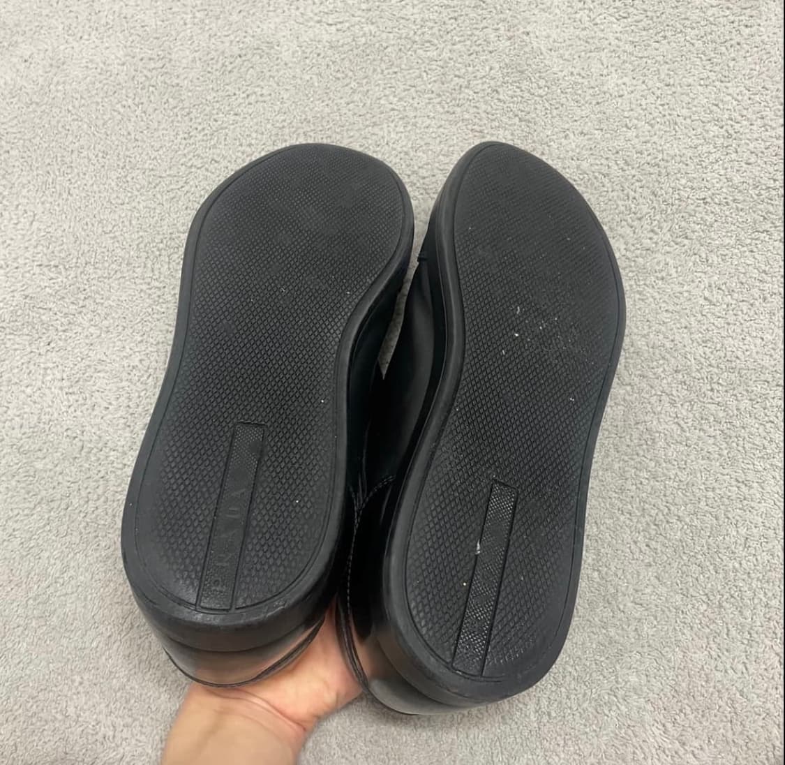 285) 프라다 스포츠 레더 스니커즈 신발 블랙 상품이미지5