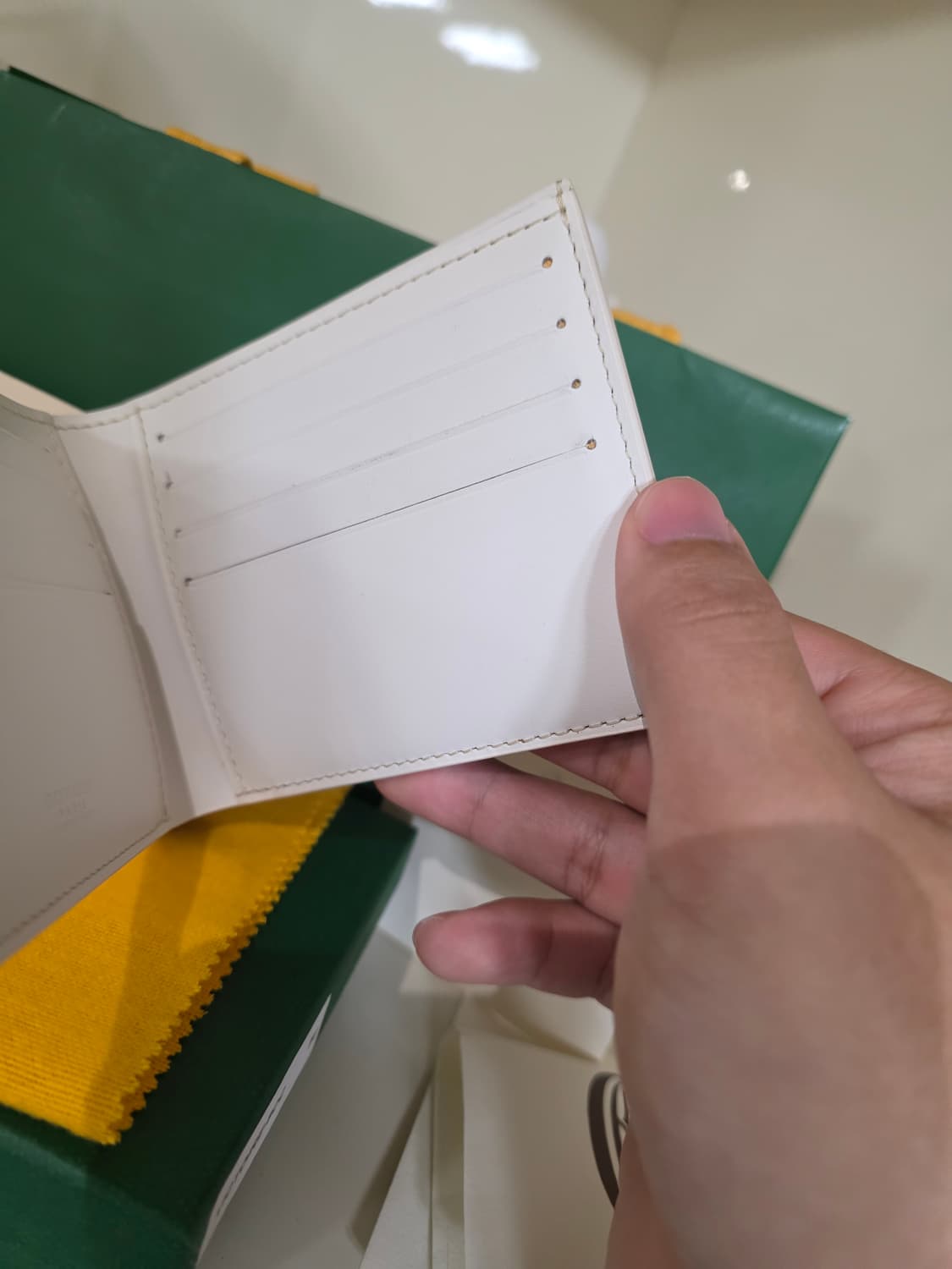 [새상품급,풀구성]고야드 빅투와르 반지갑 화이트 상품이미지8