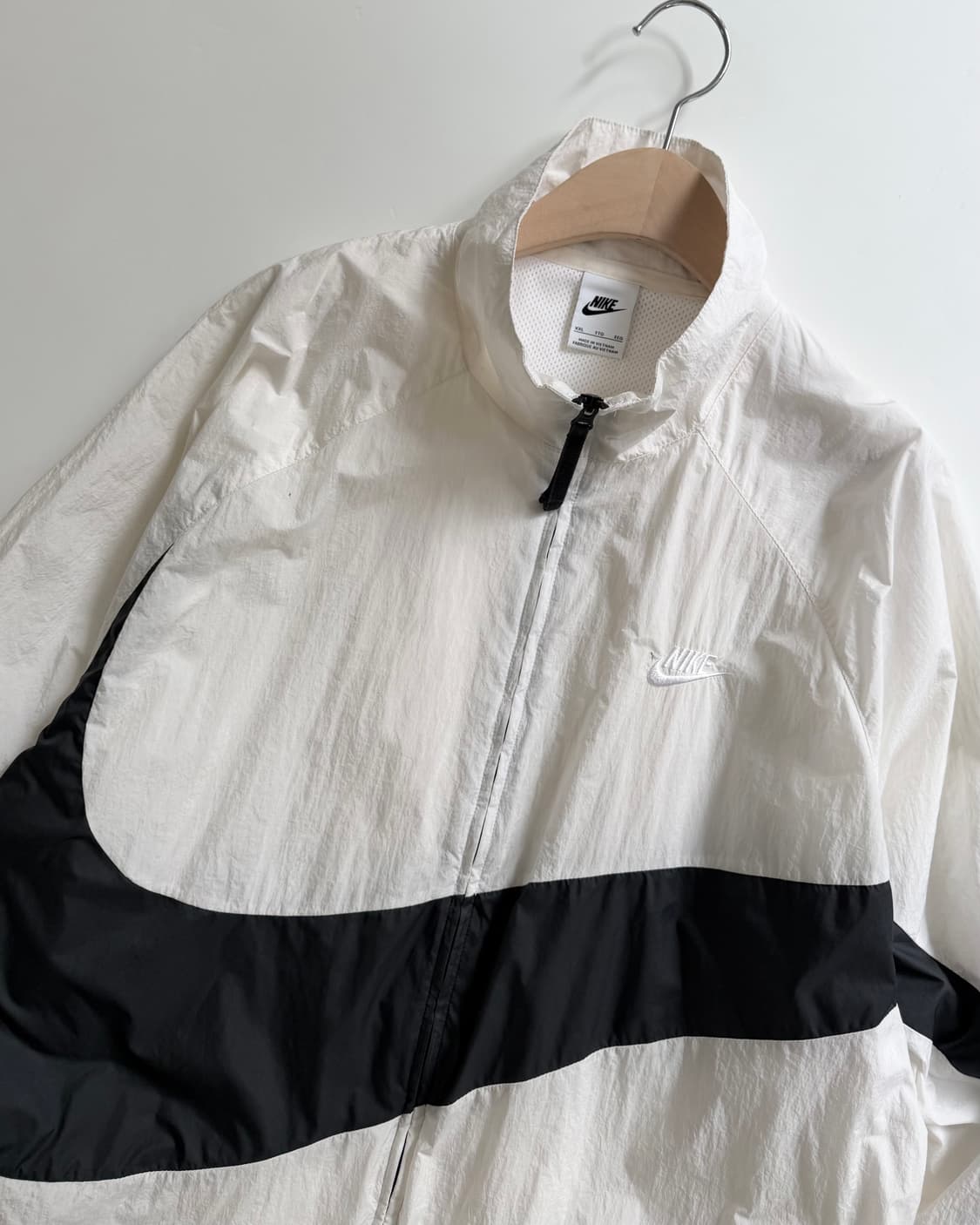 Nike 나이키 화이트컬러 빅스우시 바람막이 자켓 상품이미지3