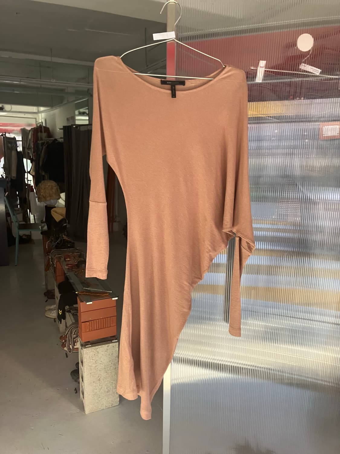 언발 슬리브 드레이핑 원피스 상품이미지3