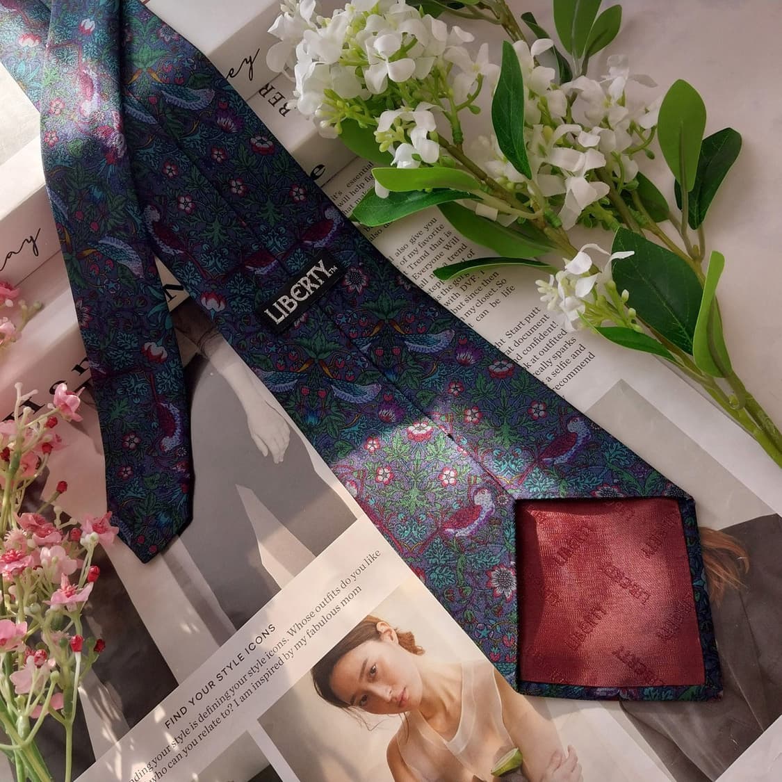 리버티 실크 그린 패턴 넥타이 9.2cm A+등급 K1716
 상품이미지7