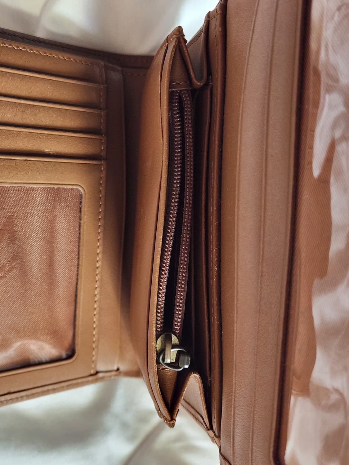 mcm 비세토스 레더 지갑 상품이미지10