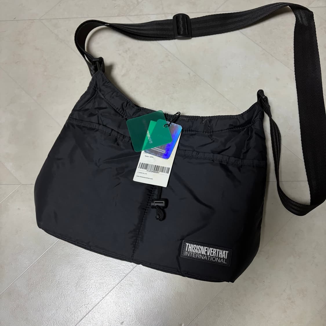 (새상품)디스이즈네버댓 나일론 숄더백 블랙 상품이미지1