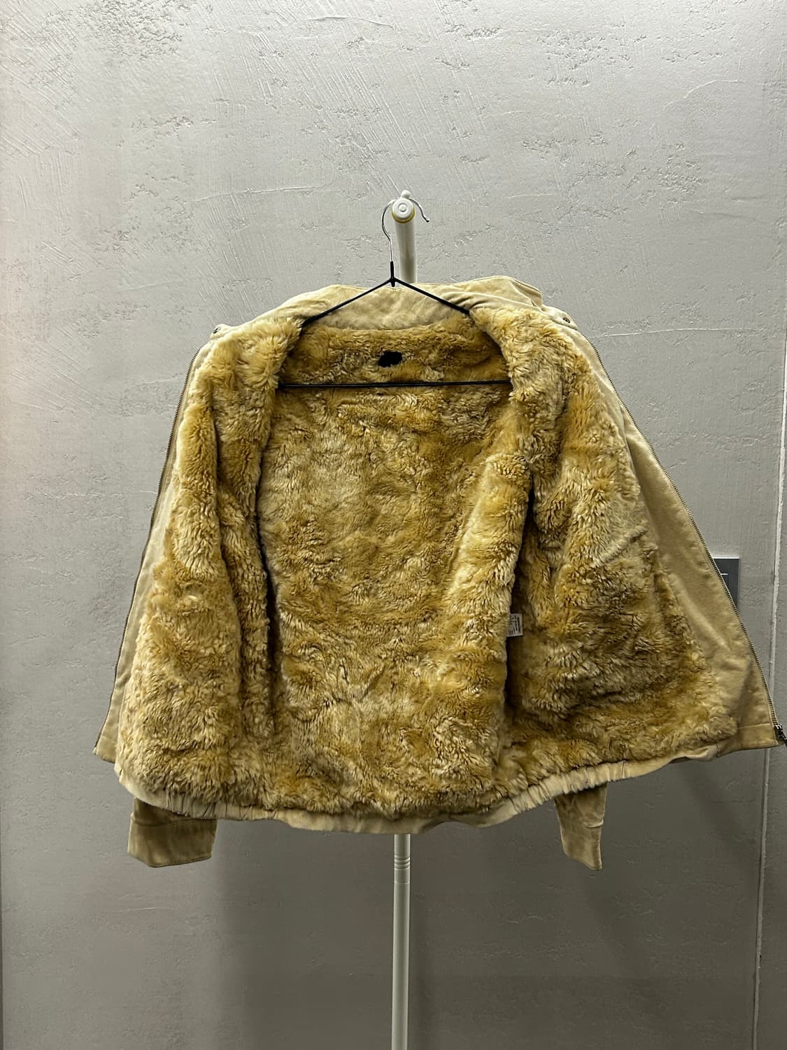 프리미엄 시스템(system) 카키색 스웨이드 여성 짚업 자켓 상품이미지4