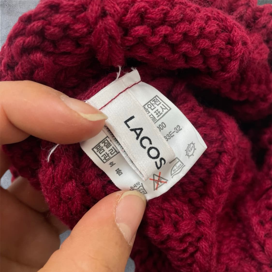 라코스테 Lacoste 레드 케이블 니트 방울 비니  상품이미지3
