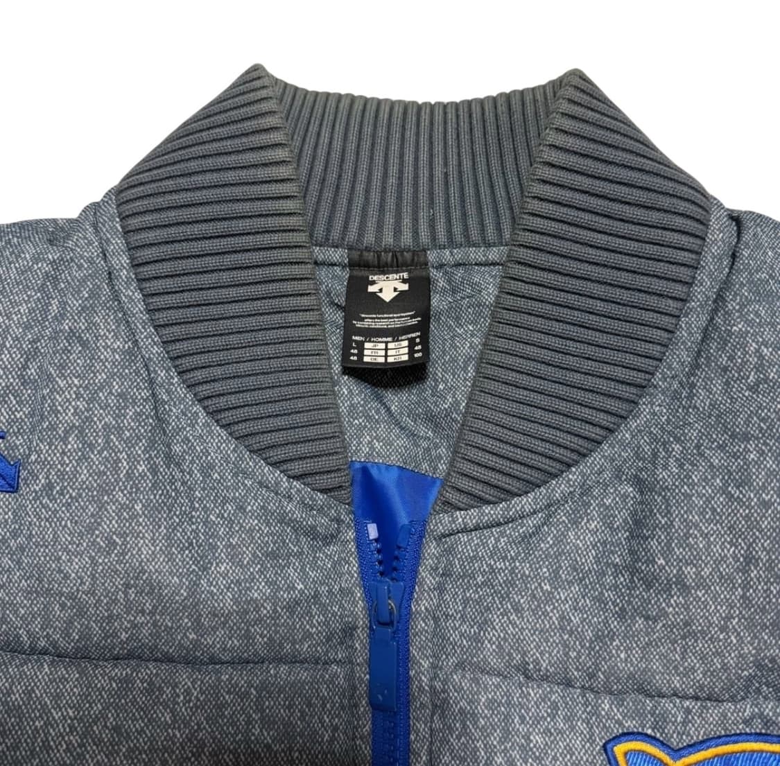 데상트 사이드로고 패딩조끼 상품이미지2