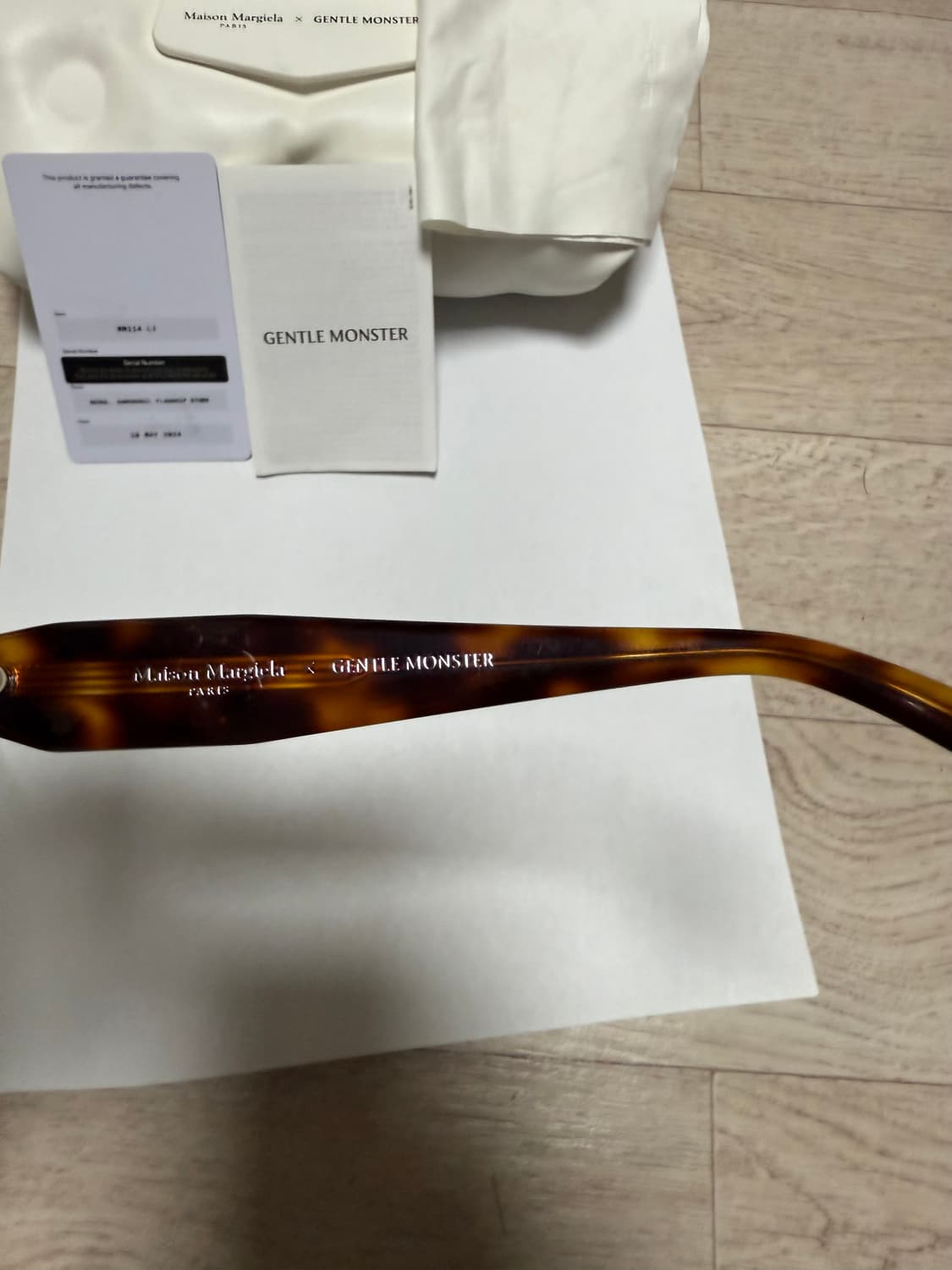 젠틀몬스터x메종마르지엘라 MM114 L2 팝니다. 상품이미지3