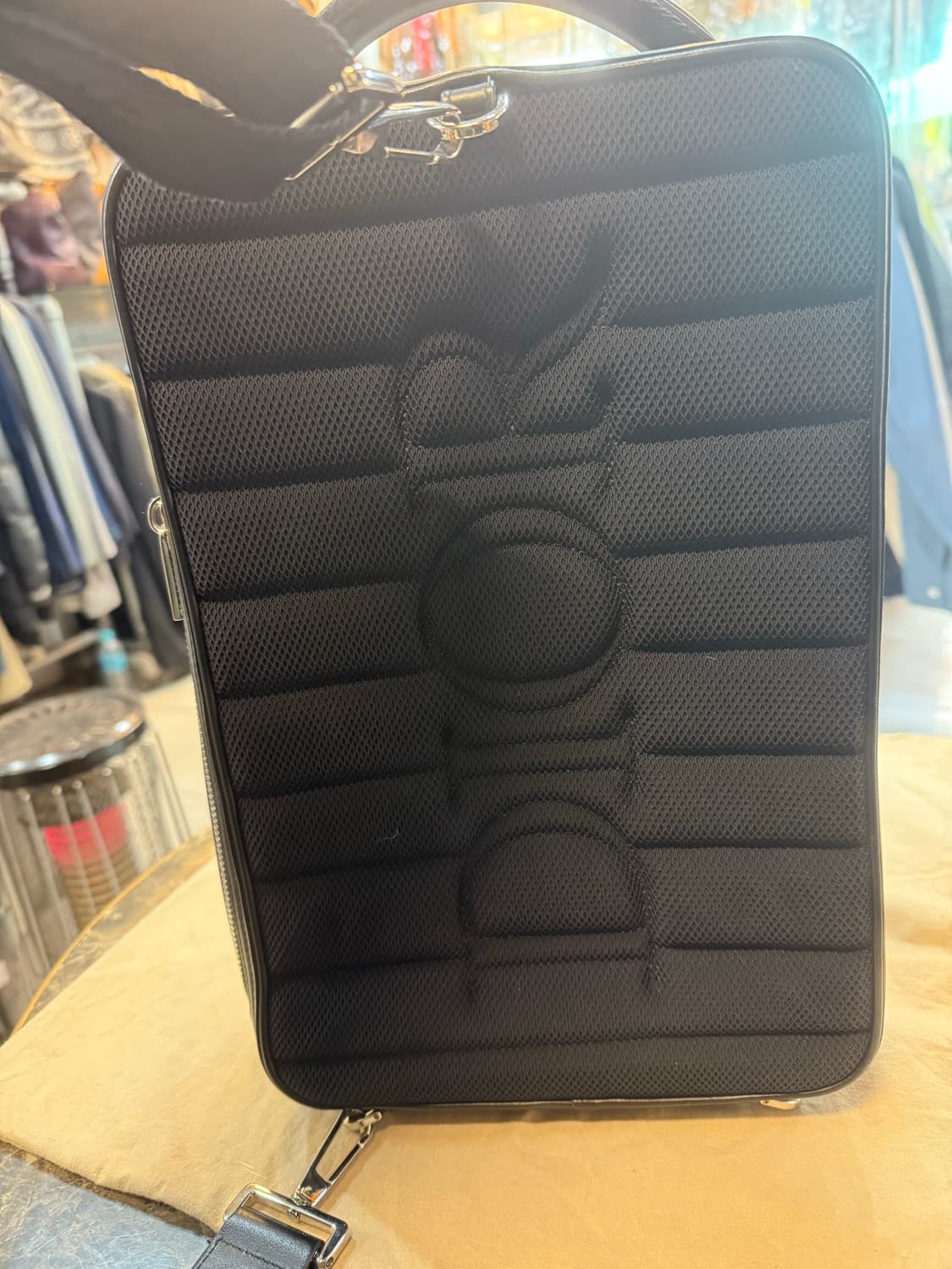 정품 디올 월드투어 슬링백 팝니다 상품이미지4