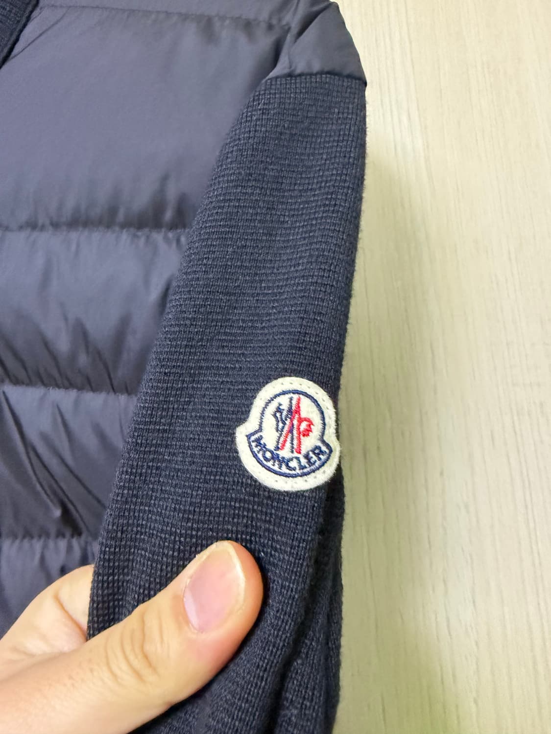 [L] 몽클레어 니트패딩 상품이미지2