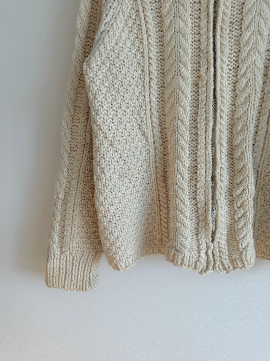 LIGHTNING ZIP 핸드메이드 집업니트 상품이미지3