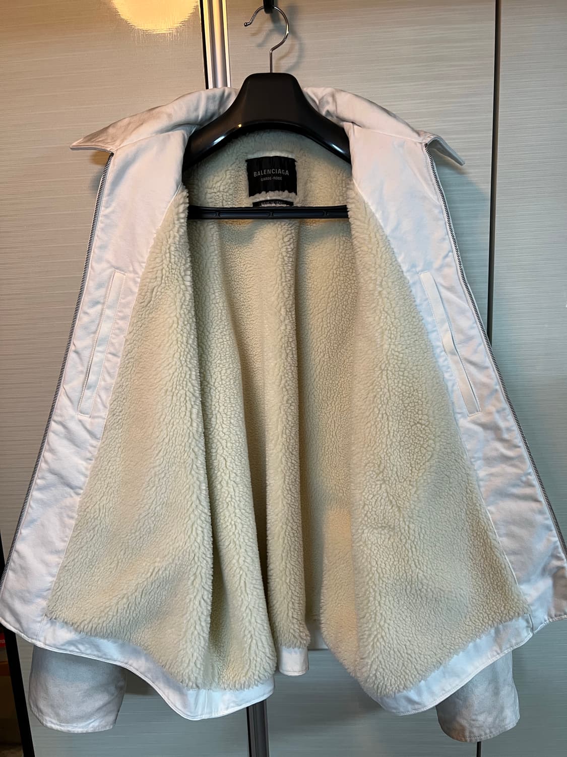 발렌시아가 후리스 워크자켓 상품이미지2