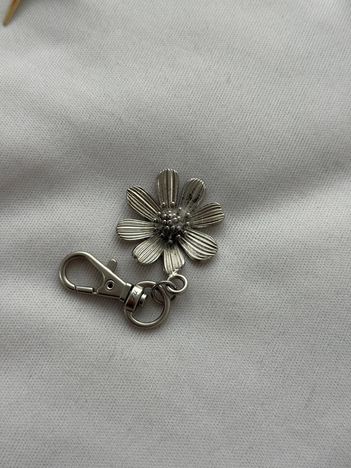 Stu 메탈 플라워 참 키링  상품이미지2