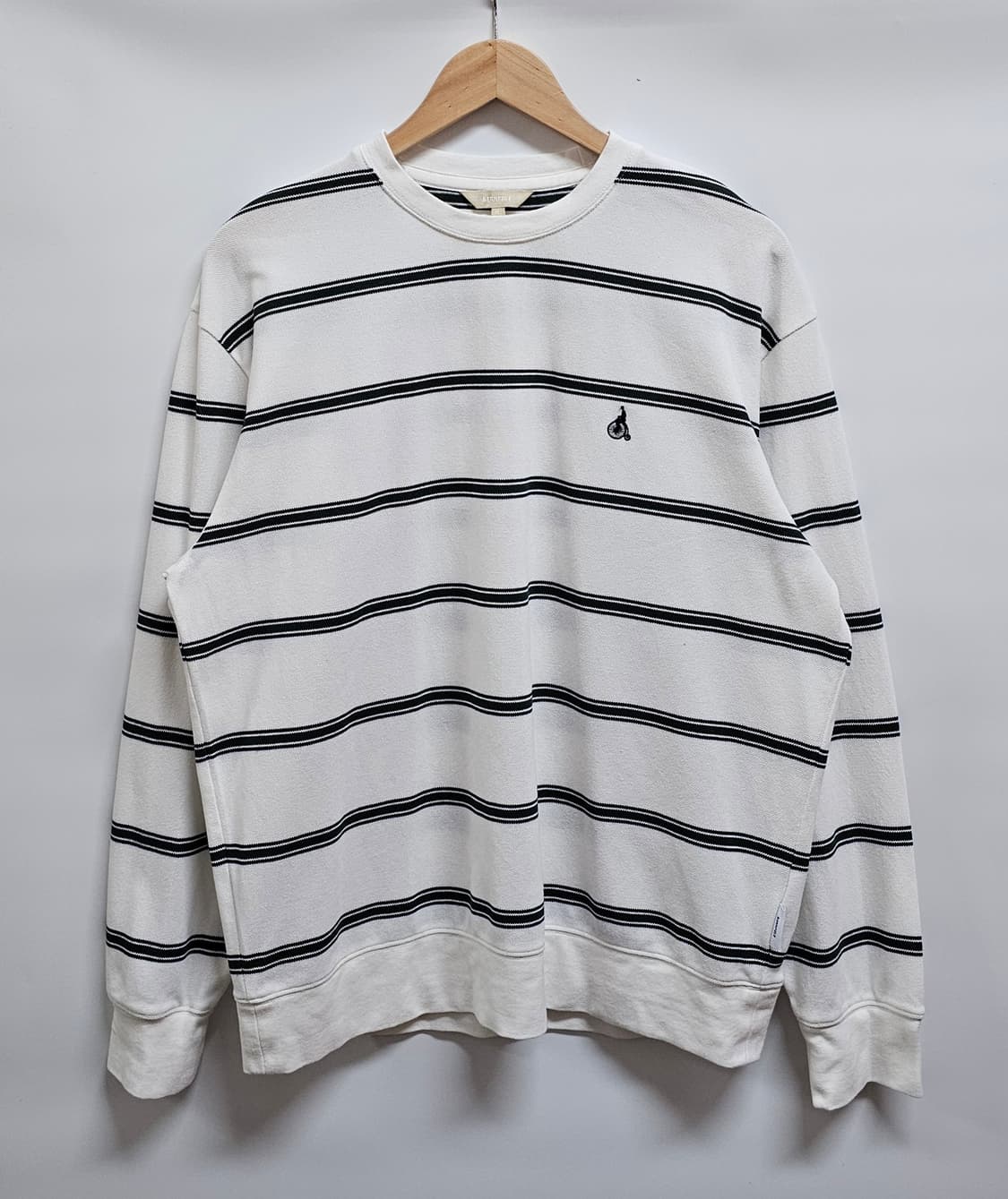 빈폴 스트라이프 맨투맨 M 상품이미지1