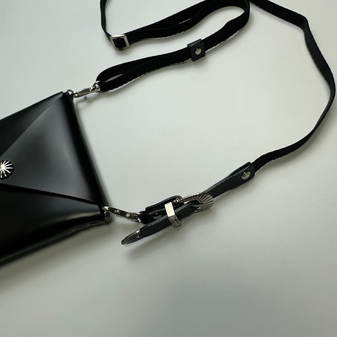 TOGA Leather Shoulder Pouch 토가 숄더백 파우치 상품이미지3