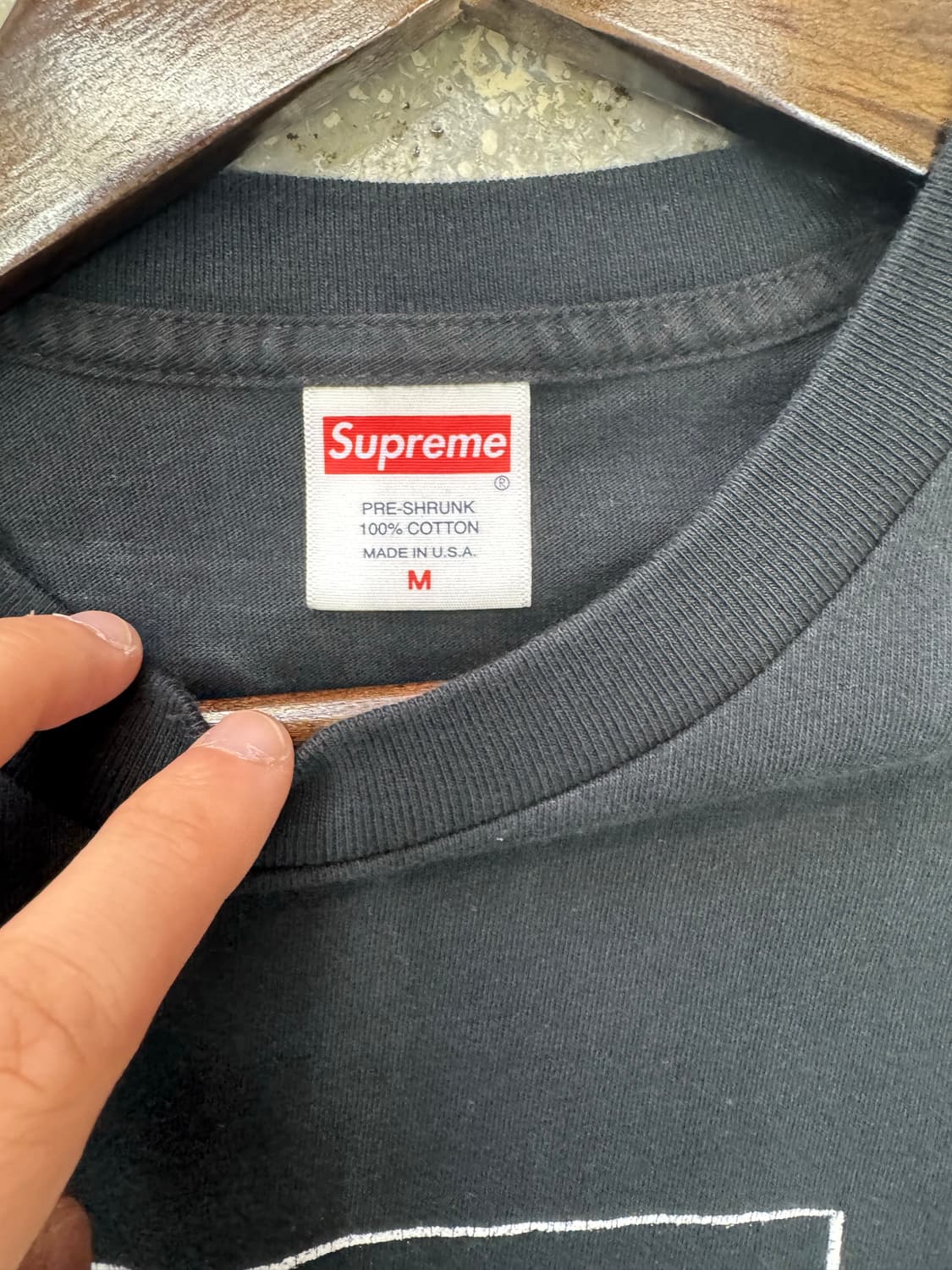 슈프림 kaws m size  상품이미지2