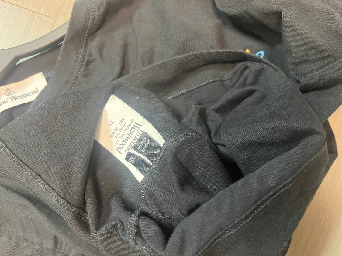 비비안웨스트우드 유니크 반팔티셔츠 XS 상품이미지4