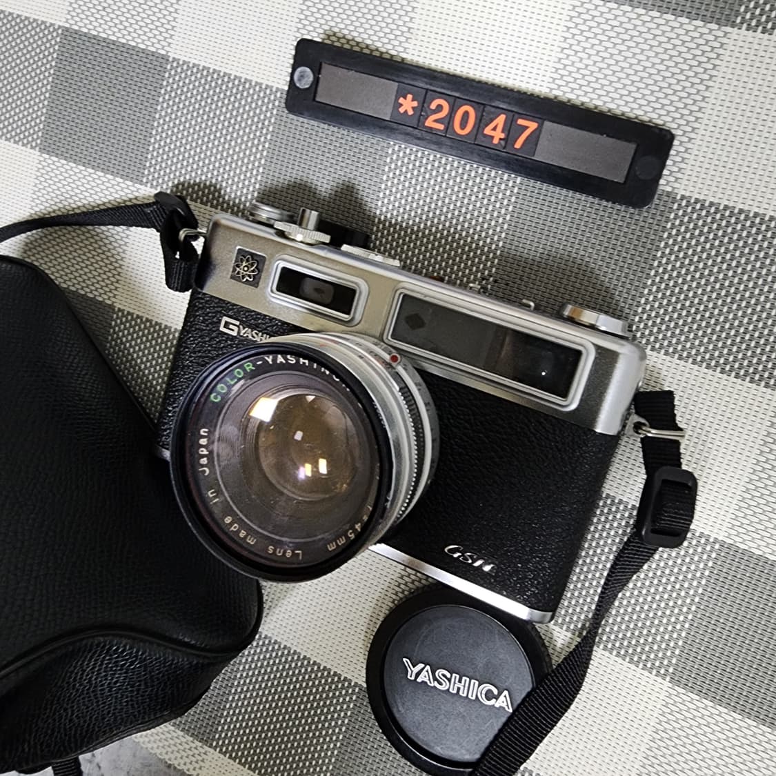 야시카 일렉트로 35 gsn 필름카메라 실버바디 케이스포함 상품이미지2