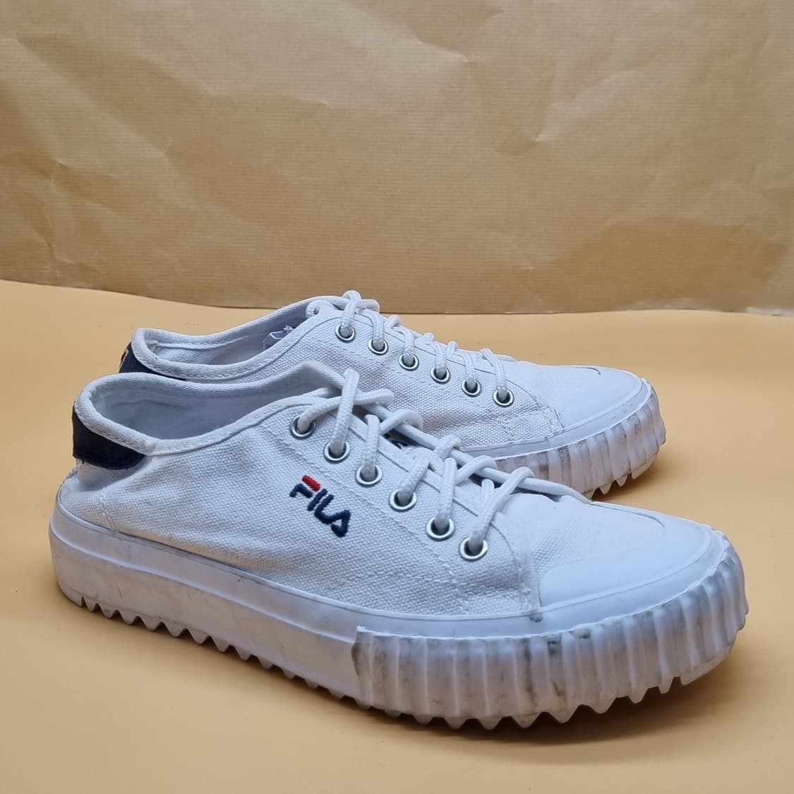 휠라 클래식 킥스 스니커즈 240 상품이미지1