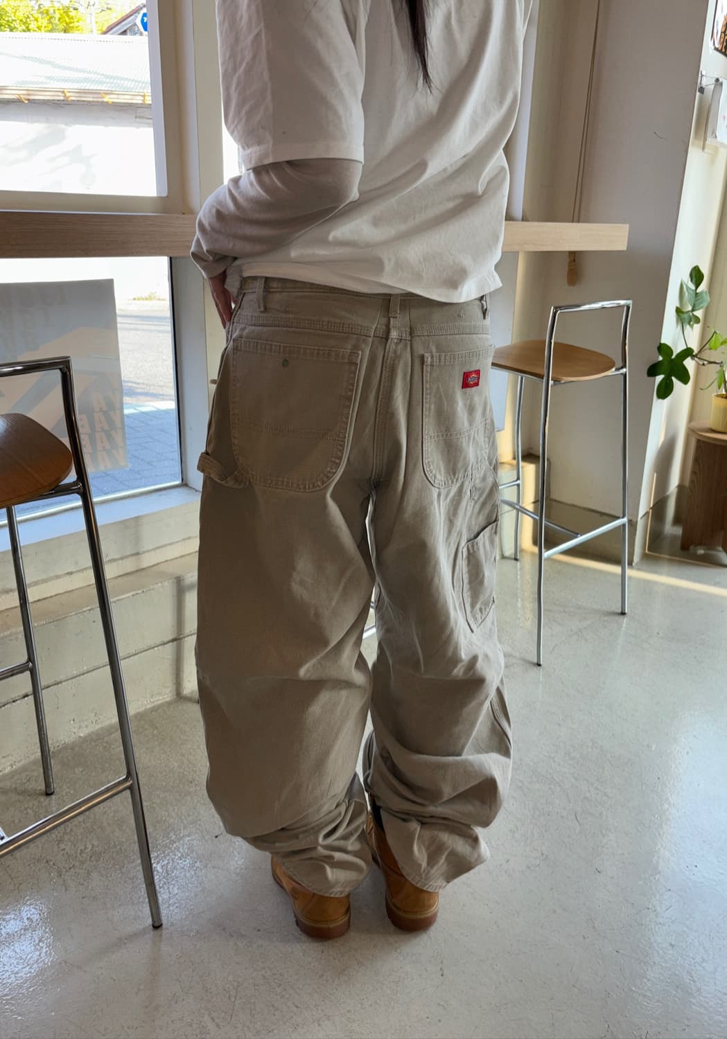 DICKIES 베이지 카팬터 와이드 팬츠 상품이미지1