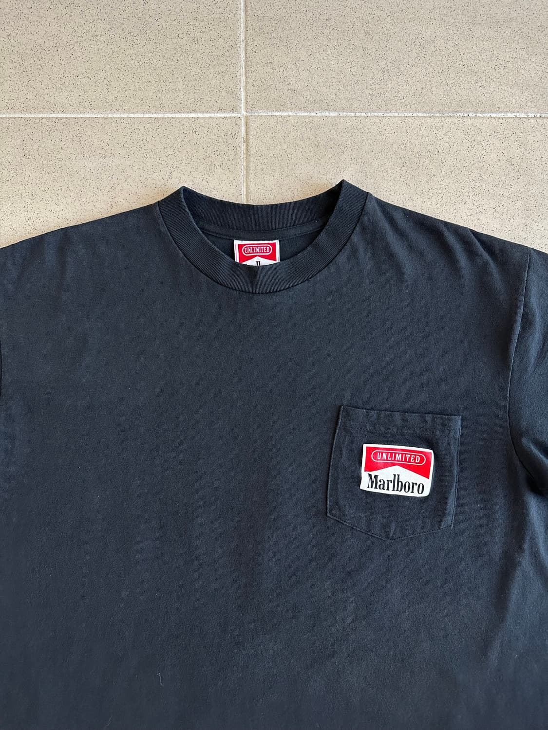 90s 빈티지 말보로 Unlimited Train 티셔츠 상품이미지4
