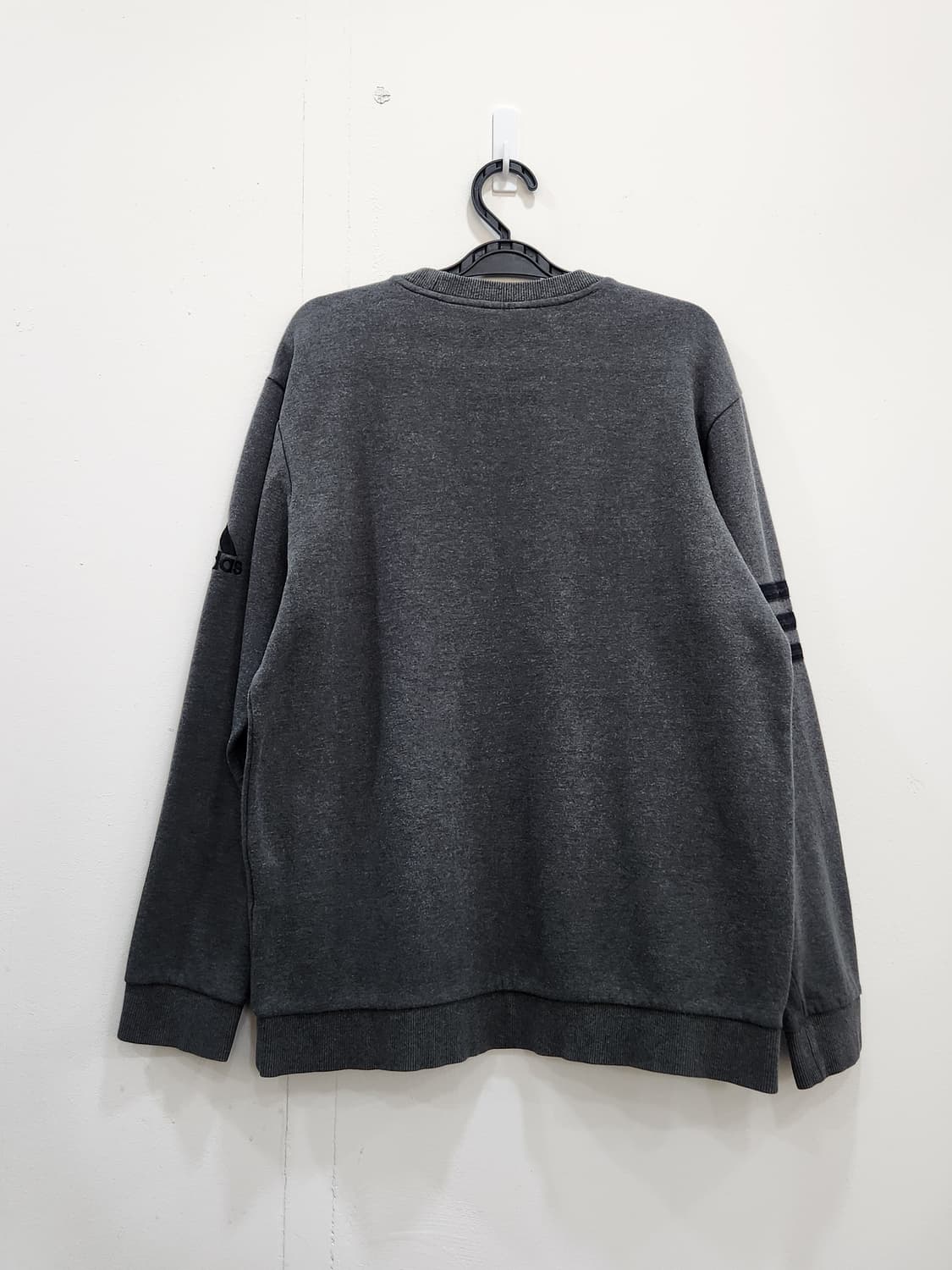 아디다스 삼선 그레이 맨투맨 남성 105 상품이미지3