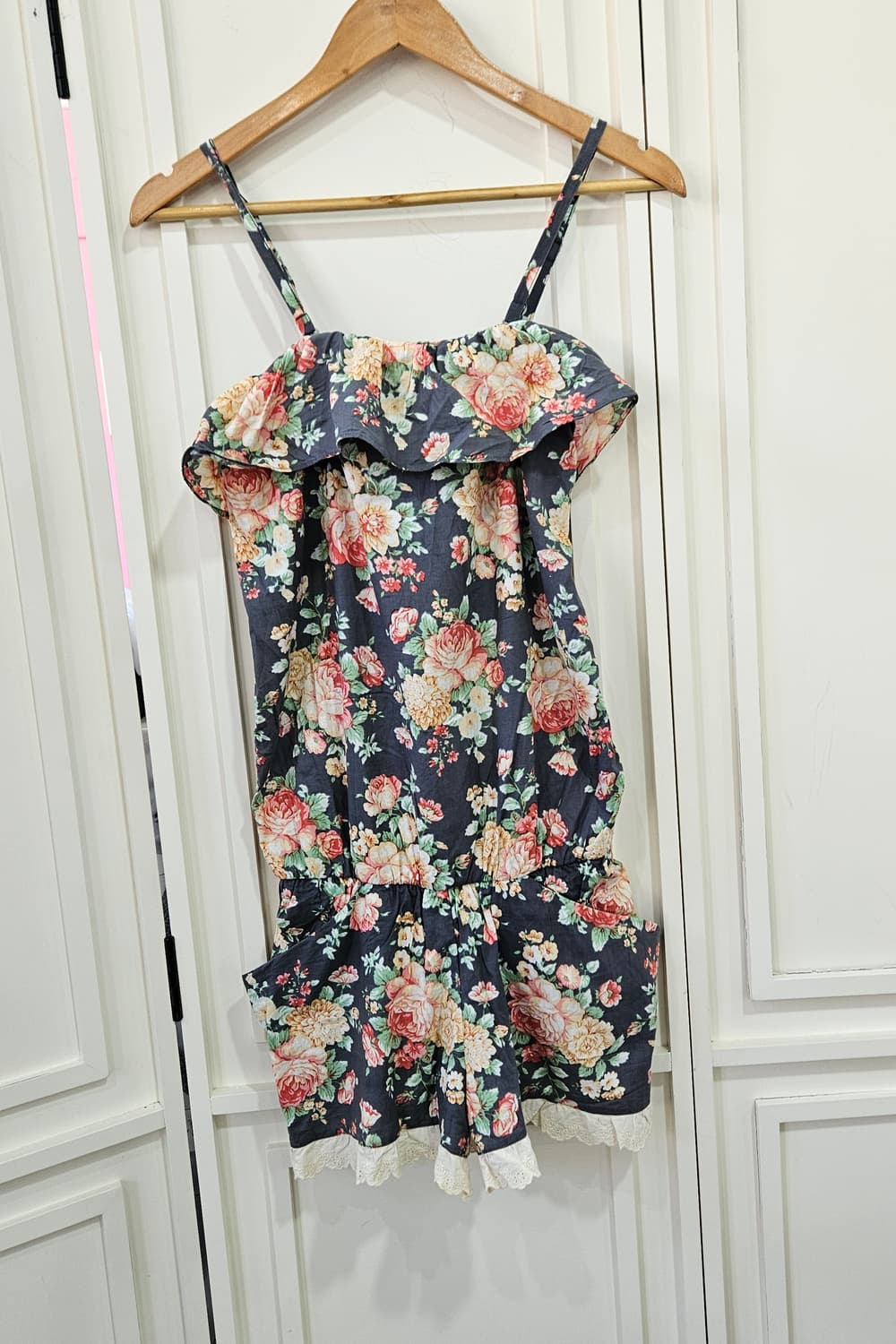 세실맥비(CECIL McBEE) 플라워 레이스 점프수트 상품이미지1