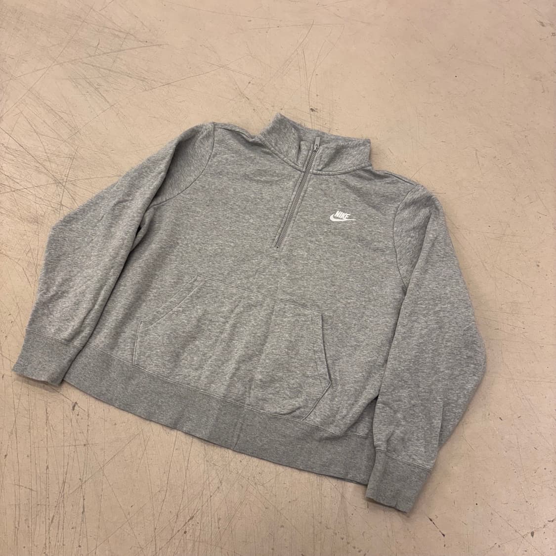 나이키 쿼터집업 그레이 맨투맨 상품이미지1