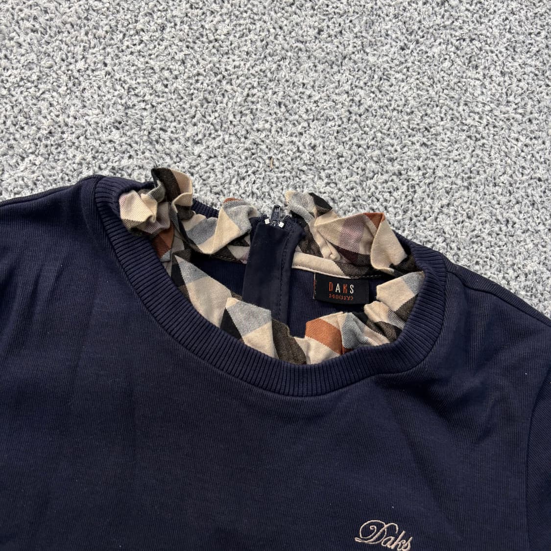 140 닥스 키즈 긴팔티 프릴넥 맨투맨 0312J 상품이미지2