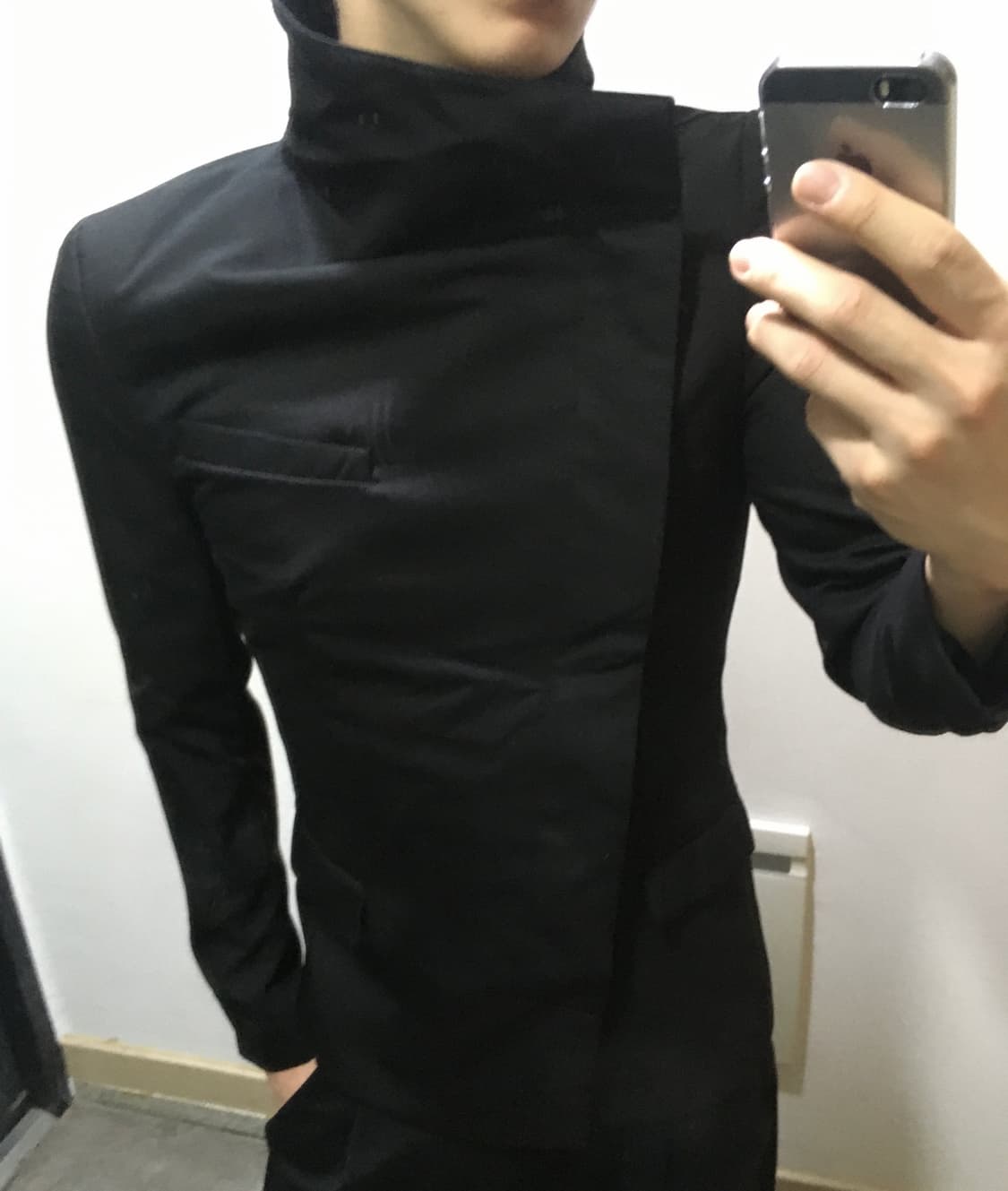 어태치먼트 비대칭 사선 랩 자켓 상품이미지2