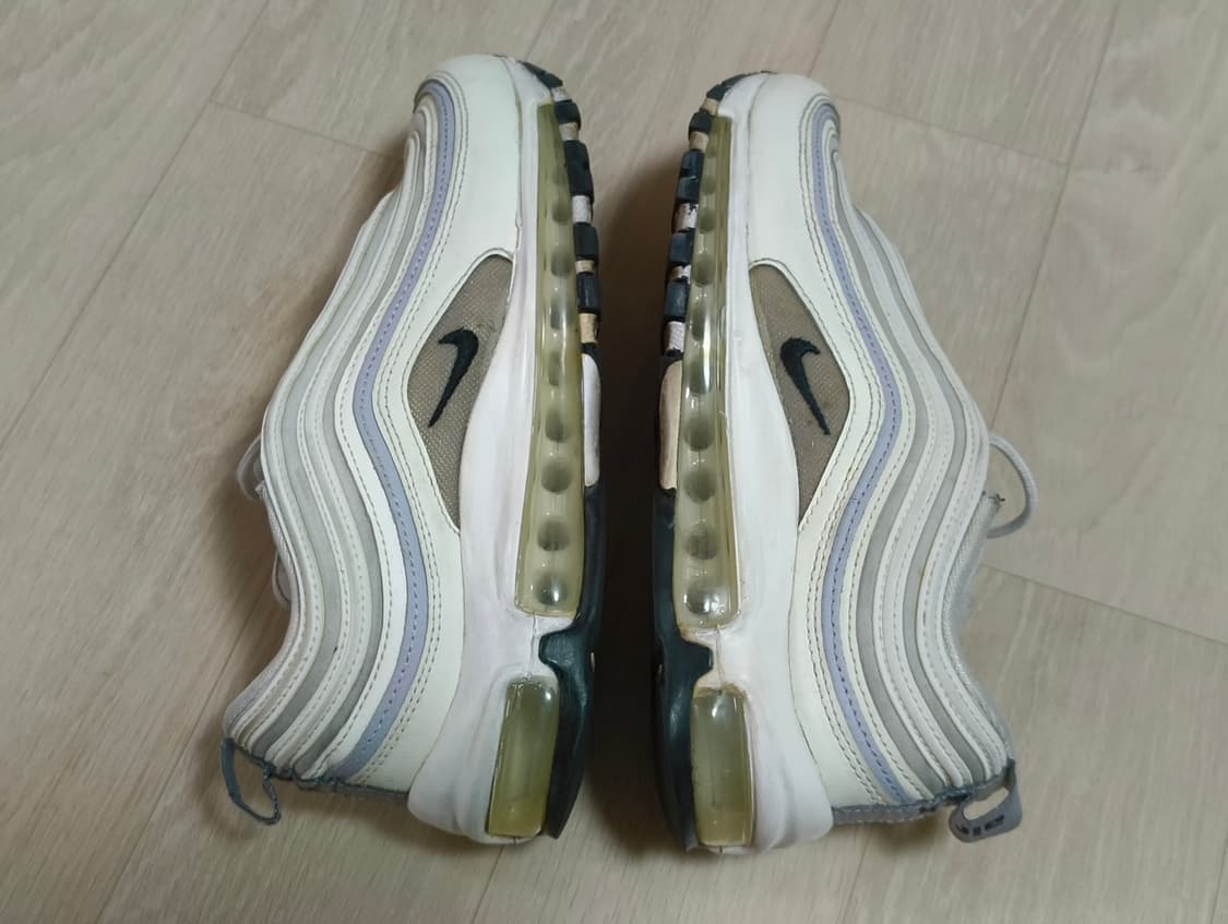 나이키 에어맥스97 고스트 235사이즈 상품이미지10