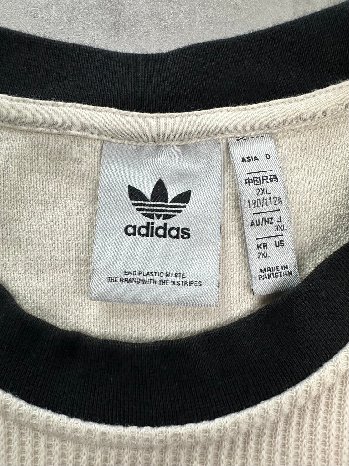 🔥아디다스 아디컬러 클래식 와플 크루넥 원더 화이트🔥 상품이미지4