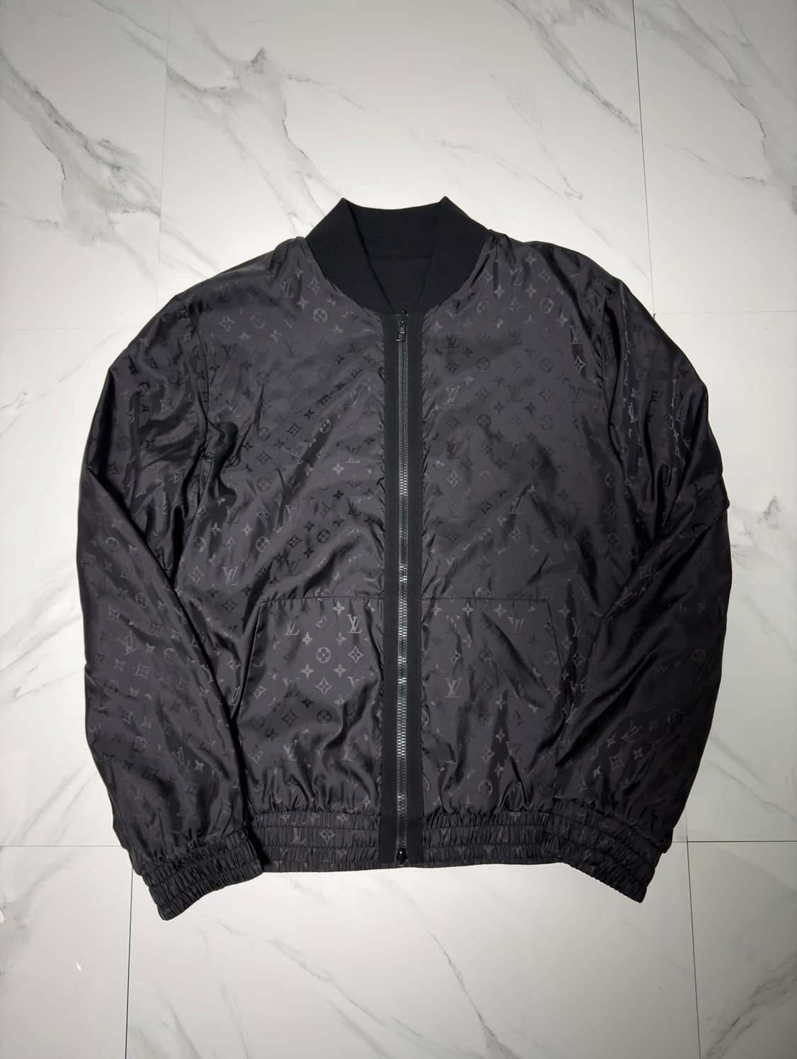 루이비통 리버서블 모노그램 봄버 블루종 자켓 2XL 백화점택 상품이미지1