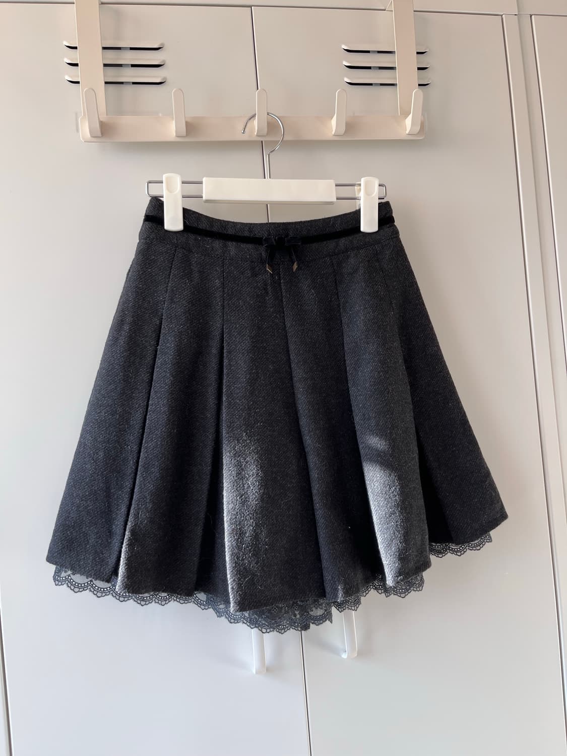 Axes Femme 레이스 울 리본 플리츠 반바지 상품이미지5