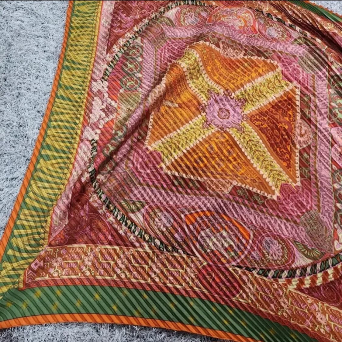 에르메스 플리츠 실크스카프 상품이미지4